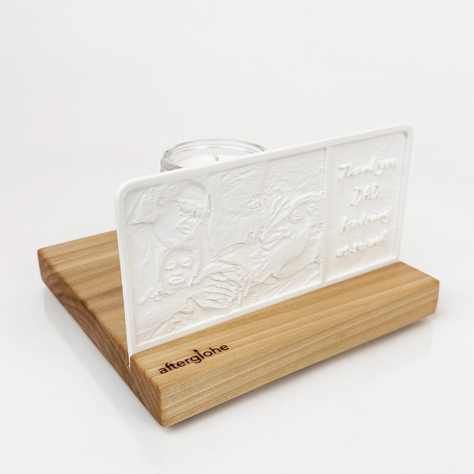 StoryLine-Mini personalized photo display with low angle product shot